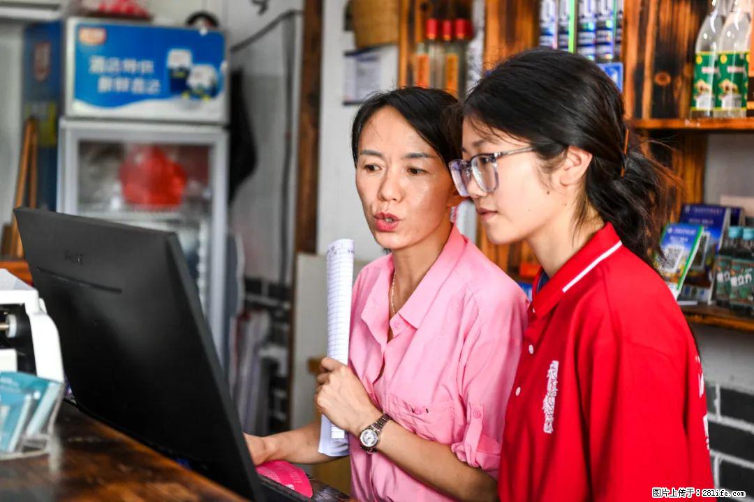 全网追的“扁担女孩”，找了一份暑假工，时薪12元 - 日喀则生活资讯 - 日喀则28生活网 rkz.28life.com